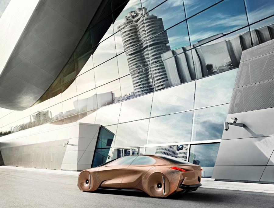  BMW Vision Next 100 2016 года  (фото 137 из 157)